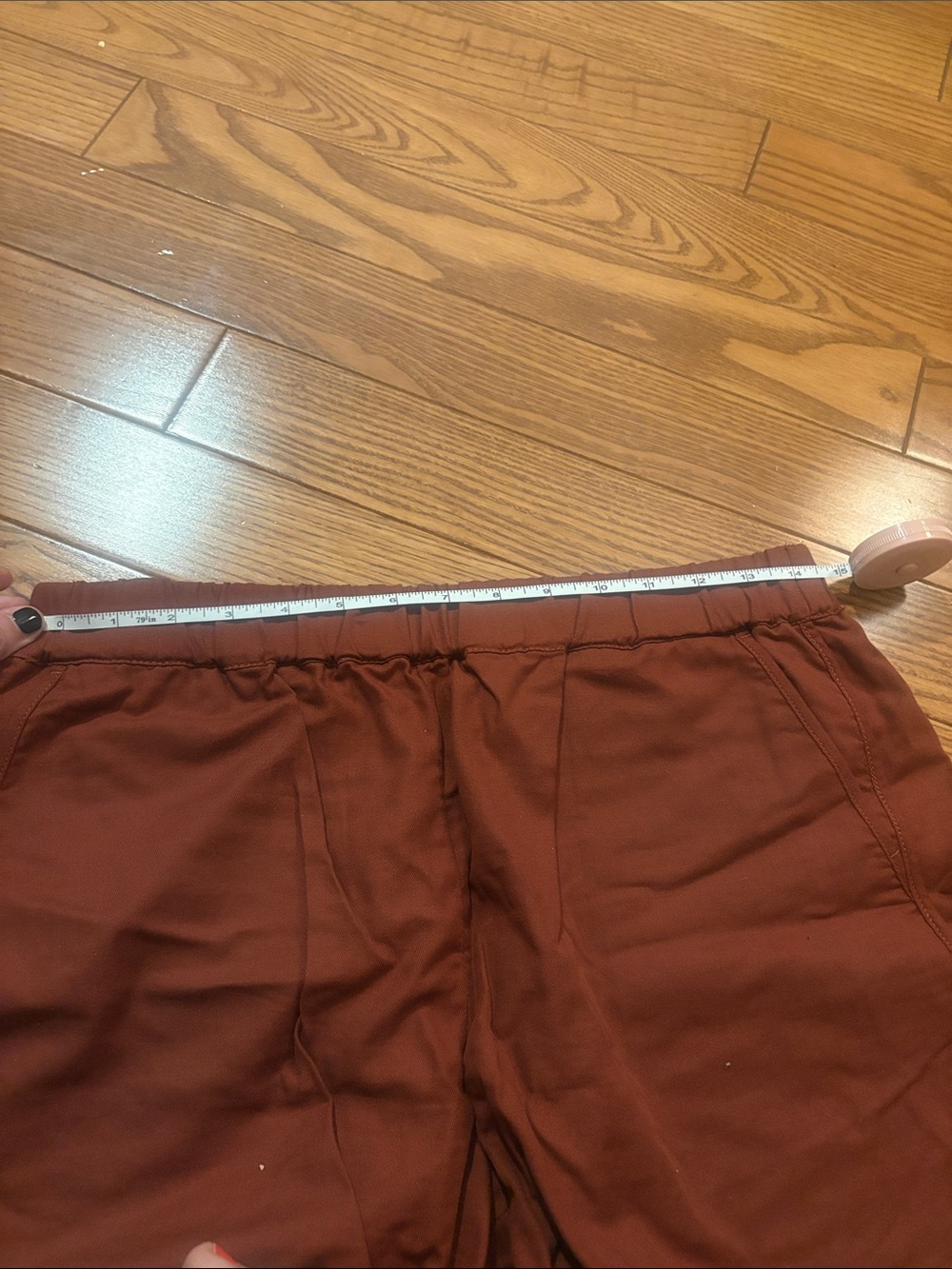 Two pairs: Madewell Women's pull-on olive Green & Rust Elastic Waist Shorts - Picture 4 of 5